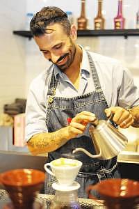 01-eddy-righi-preparing-filter-coffee-for-guests