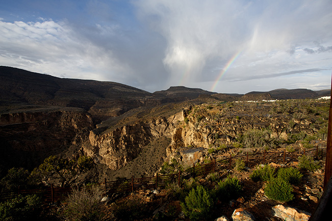 alila-jabal-akhdar-journey-cliff-image-1