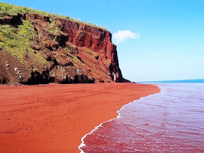 red_beach_1