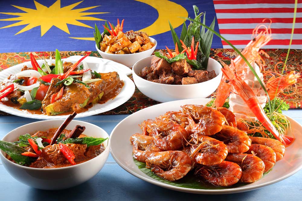 Let’s honour Malaysia on 15 &16 September 2013 at Cinnamon Coffee House of One World Hotel.