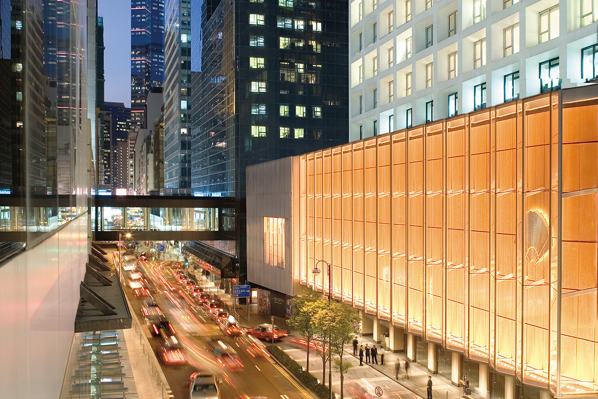 Exterior of The Landmark Mandarin Oriental, Hong Kong