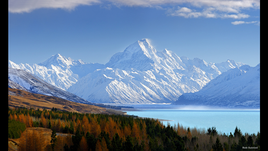 New Zealand Aoraki or Mount Cook that becomes the site of Laketown in the movie The Hobbit