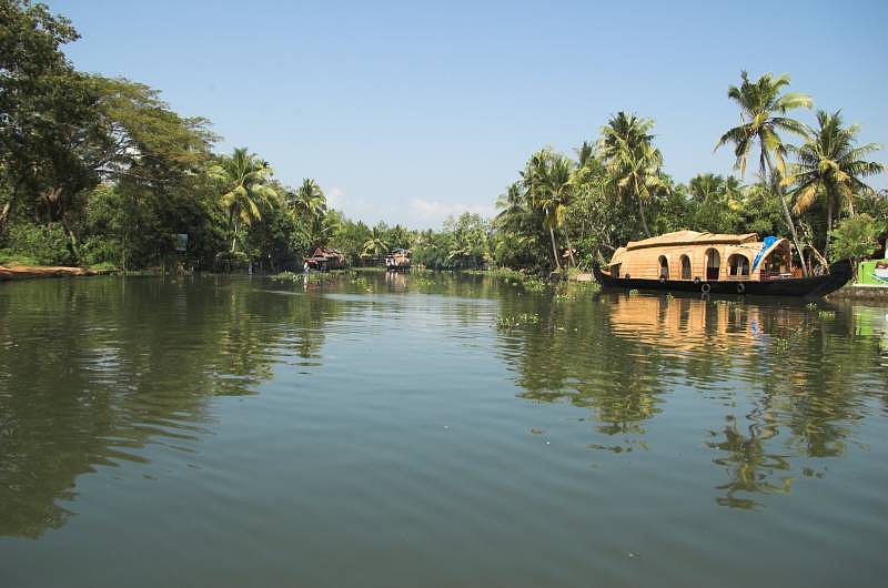 Kumarakom House Boat