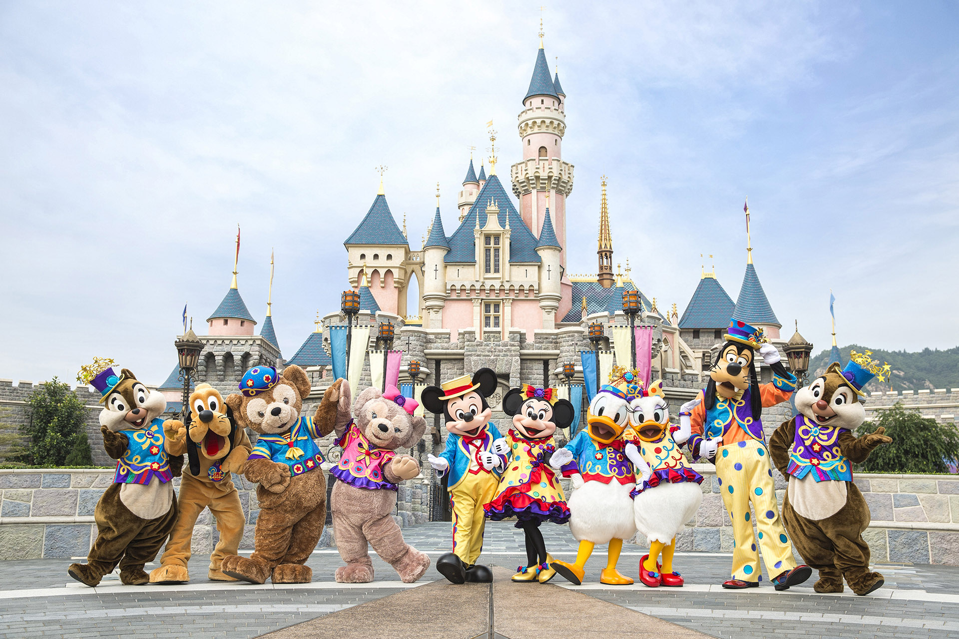 Hong Kong Disneyland S 10th Anniversary Brings You A Magical Happily Ever After Gaya Travel Magazine