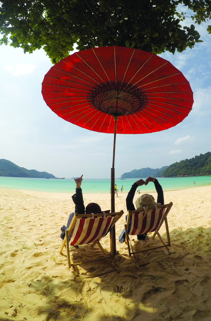 The idyllic spot on MacLeod Island; let's just stare at the clear, blue water of the Andaman Sea and let the world go by
