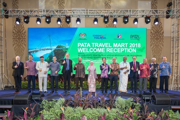 L/R: Dr. Mario Hardy, CEO of PATA; Dato’ Sri Abdul Khani bin Daud, Deputy Director General (Promotion), Tourism Malaysia; Hon. Shri Satpal Maharaj Ji, Minister of Tourism, Government of Uttarakhand India; Datuk Rashidi bin Hasbullah, Secretary General, Ministry of Tourism, Arts & Culture Malaysia; Dr. Chris Bottrill, Chairman of PATA; Rt. Hon. Dato’ Seri Haji Mukhriz bin Mahathir, Chief Minister of Kedah; Rt. Hon. Dato’ Seri Dr. Wan Azizah Dr. Wan Ismail, Deputy Prime Minister of Malaysia; Hon. Tuan Mohamaddin bin Ketapi, Minister of Tourism, Arts & Culture Malaysia; Hon. Tuan Muhammad Bakhtiar bin Wan Chik, Deputy Minister of Tourism, Arts & Culture Malaysia; Thiru. Vellamandi Natarajan, Minister of Tourism, Government of Tamil Nadu; Mr. Teo Ah Khing, Chairman, Desert Star Holding Singapore; Dato’ Ir. Haji Amiruddin Hamzah, Deputy Minister of Finance Malaysia; Dato’ Haji Azizan Noordin, CEO of Langkawi Development Authority, and Datuk Ahmad Shah Hussein Tambakau, Chairman, Tourism Malaysia.