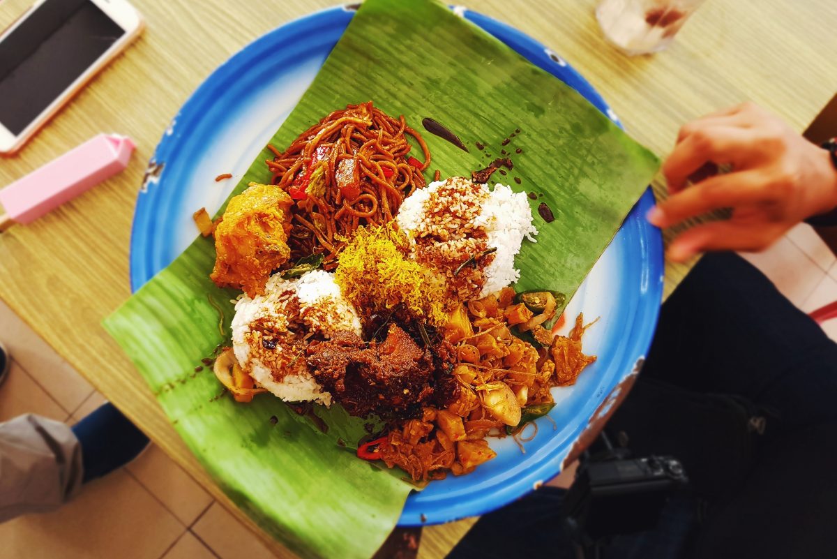 Nasi Ambeng at Warung Ibu during ETW7