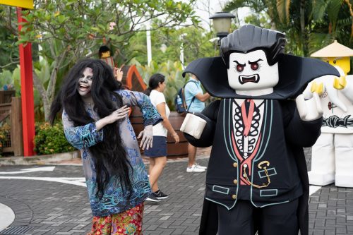 Hantu Kak Limah showing off her dance moves during the Monsters’ Parade