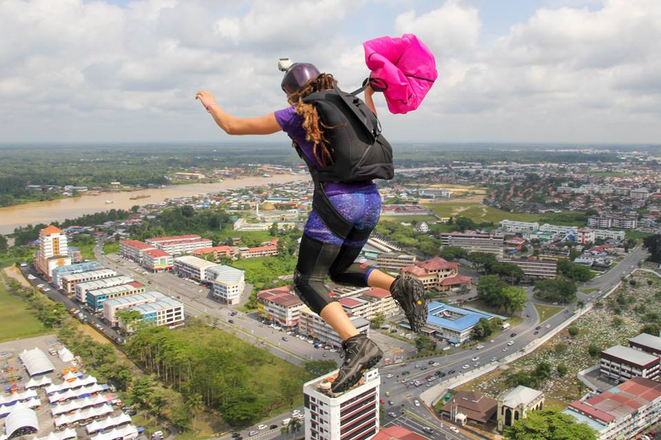 International Base Jump SIbu