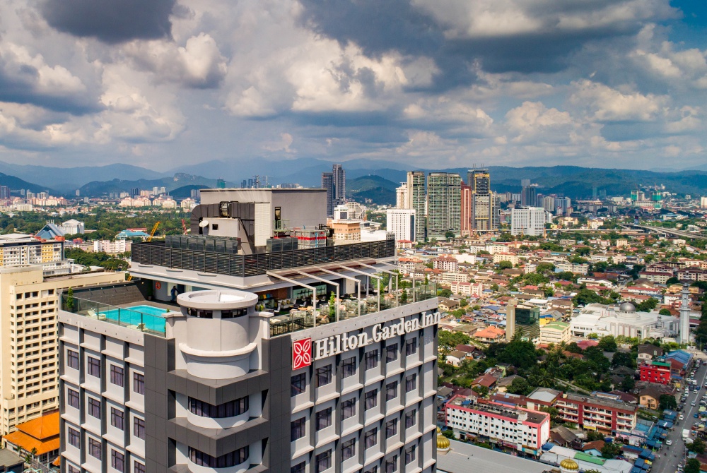 Hilton Garden Inn South’s Rooftop Bar and Lounge Offers Private Experiences with Breath-taking Views