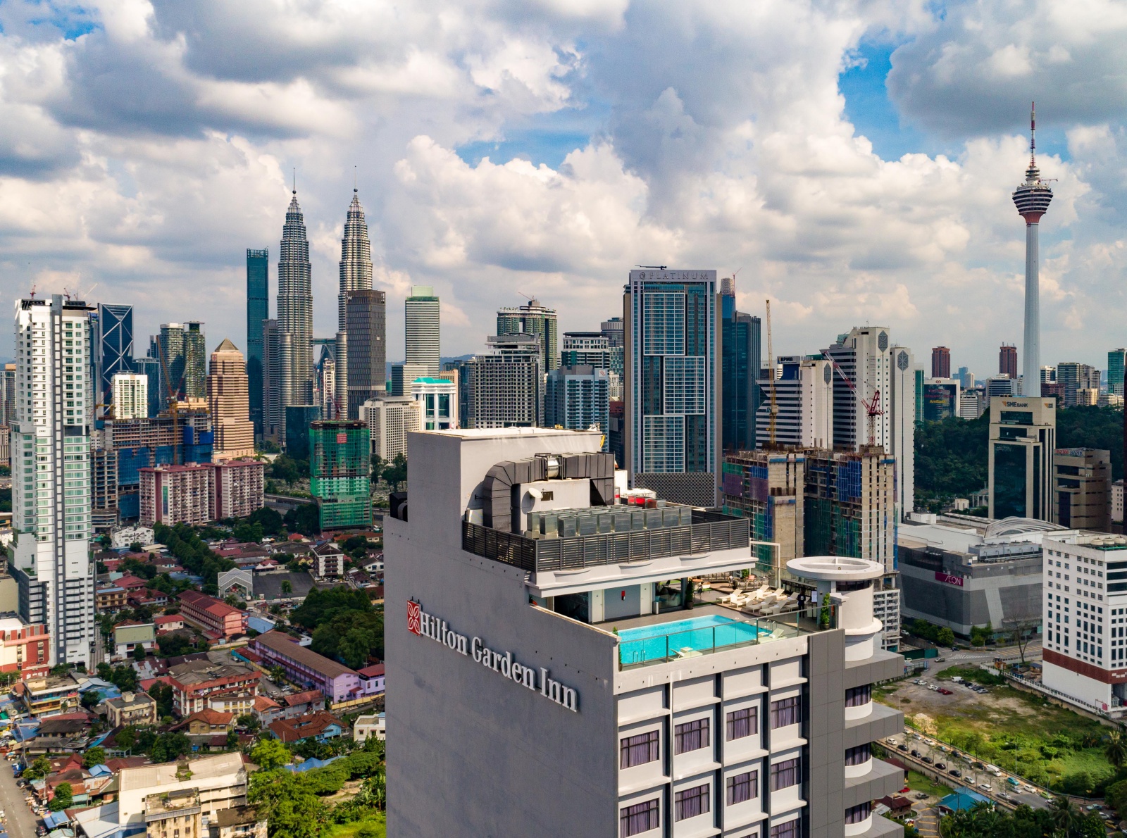 ilton Garden Inn South’s Rooftop Bar and Lounge Offers Private Experiences with Breath-taking Views