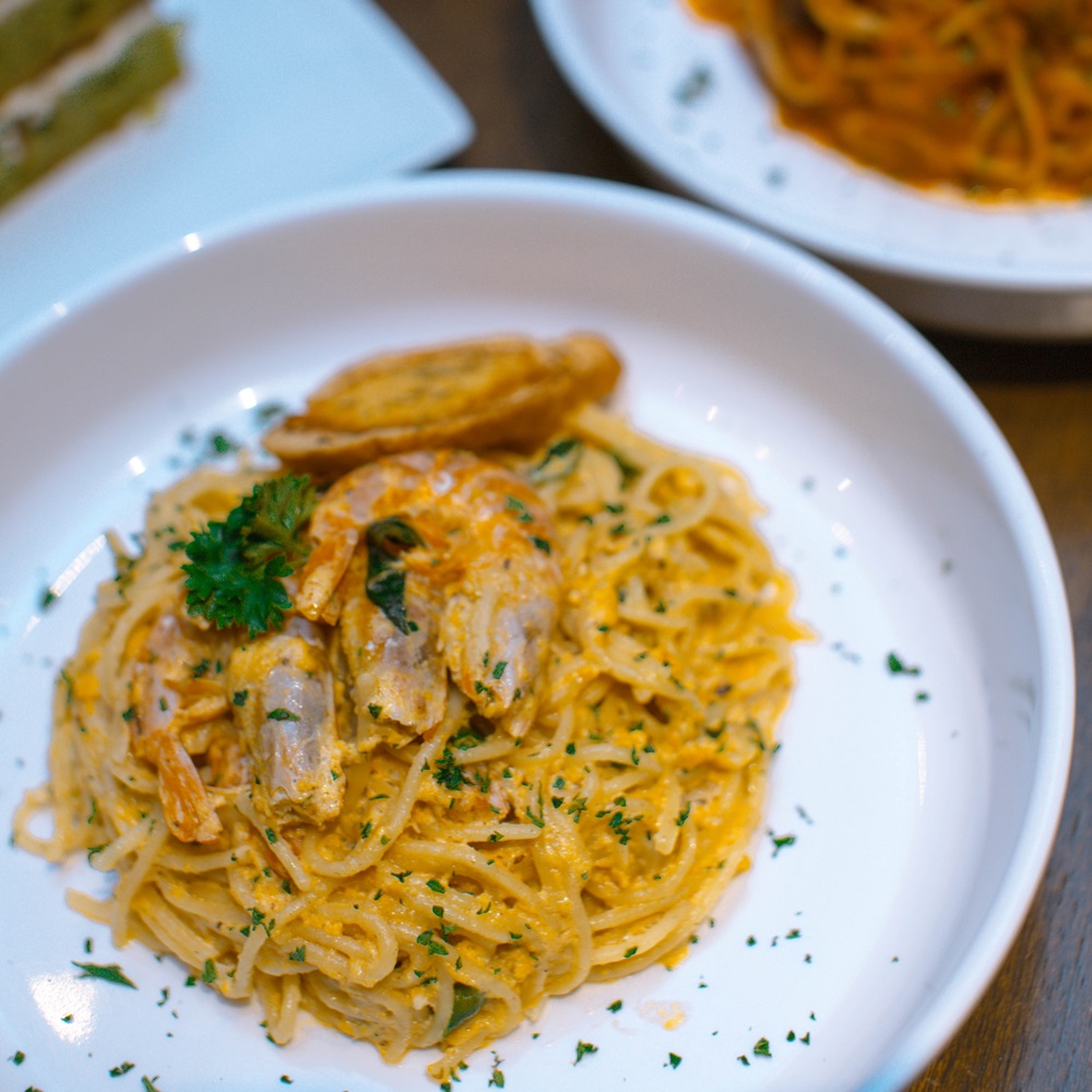 Salted Egg Prawns Pasta (Image © Kamil Azim)