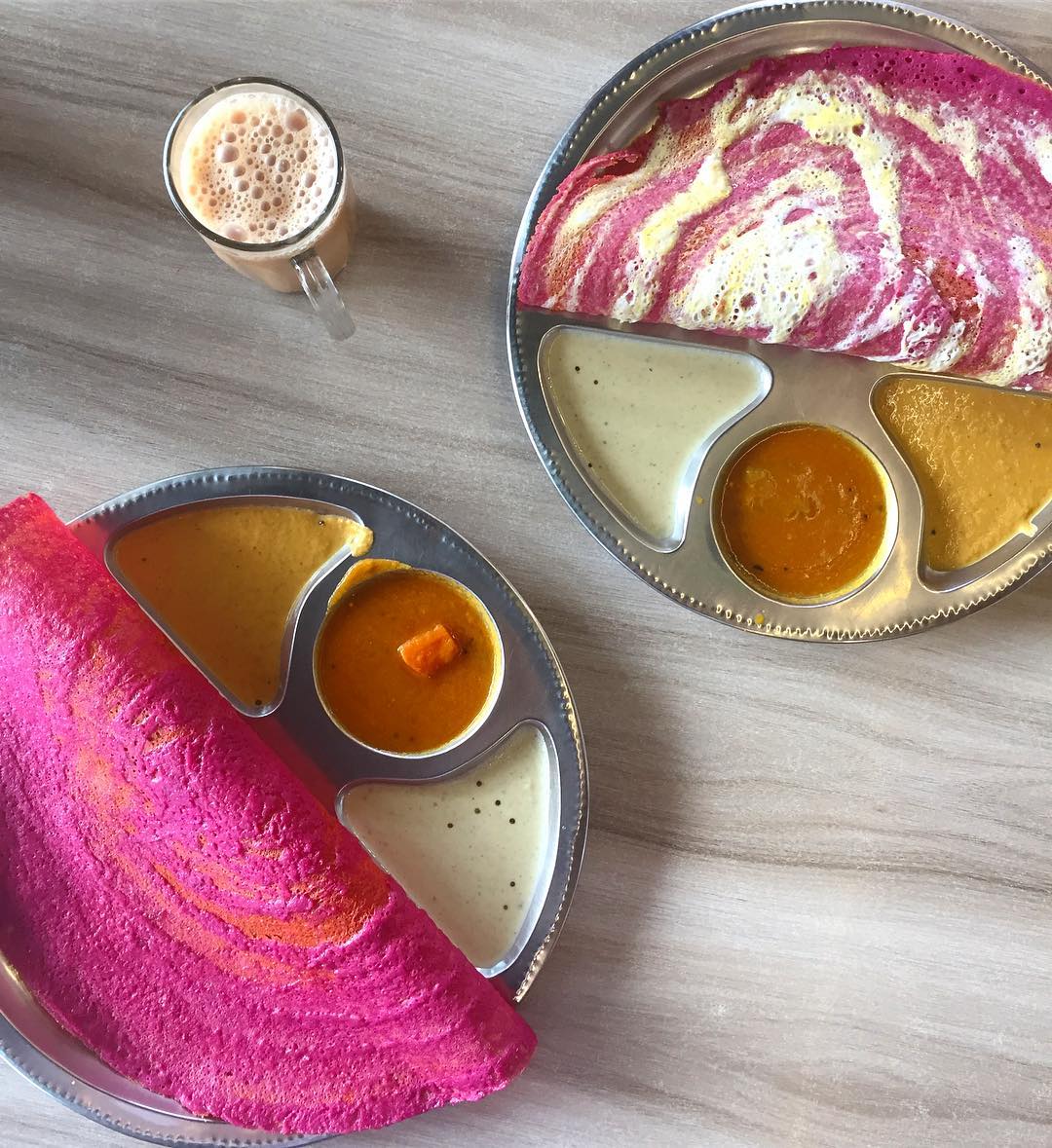 Pink Thosai at Bala's Banana Leaf. (Photo ©awwaa.a on Instagram)