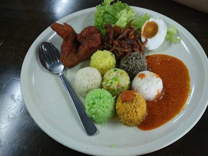 Nasi 7 Benua at Koo Boo Cafe.(Photo © KooBoo Cafe Facebook)