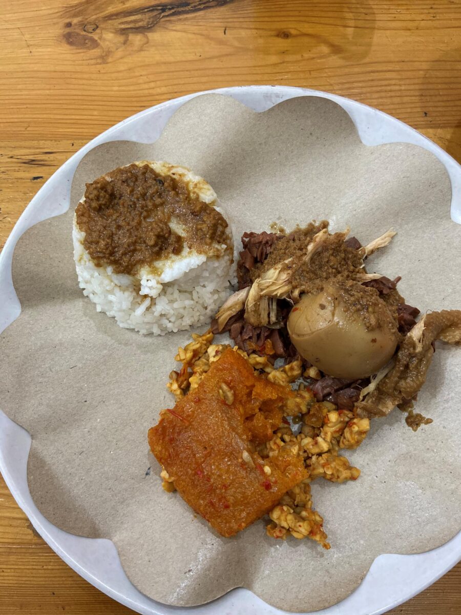 Gudeg can be easily found in the Wijilan area