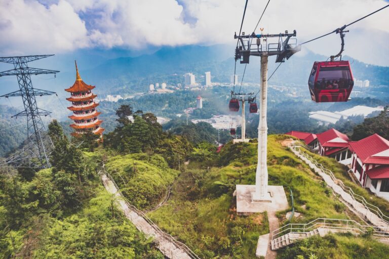 Exploring the Exhilarating Genting Cable Car and Awana SkyWay Cable Car