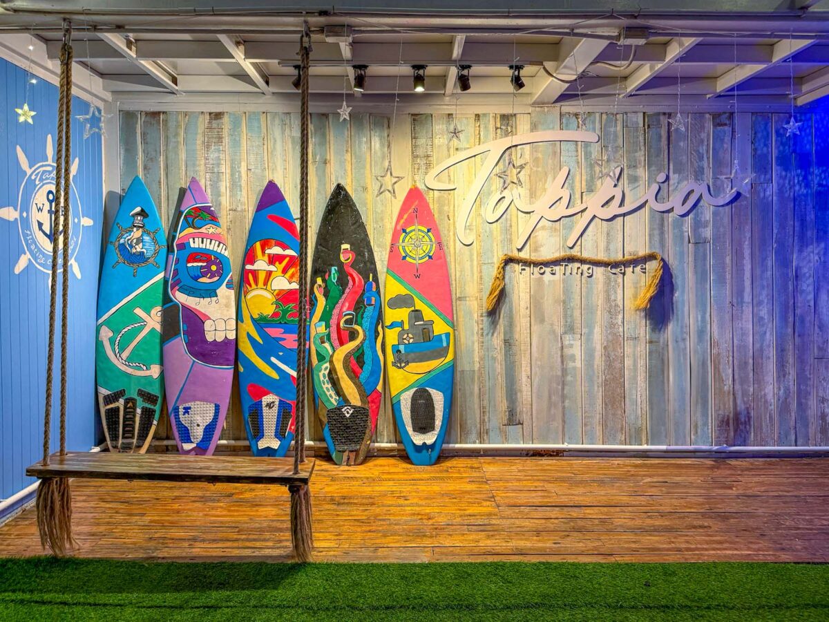 Tappia Floating Cafe