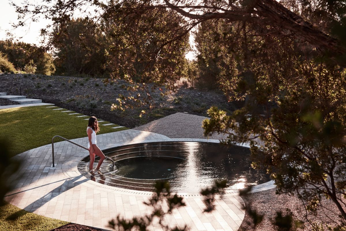 Alba Thermal Springs, Melbourne