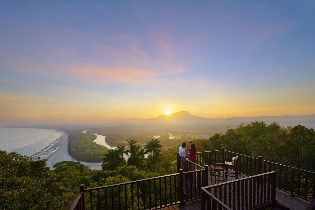 Shangri-La Rasa Ria Sunrise Hike