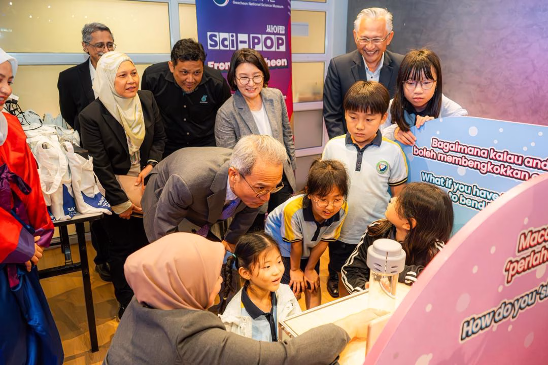 Guests were invited to experience the hands-on sci-pop exhibits at Petrosains, The Discovery Centre.