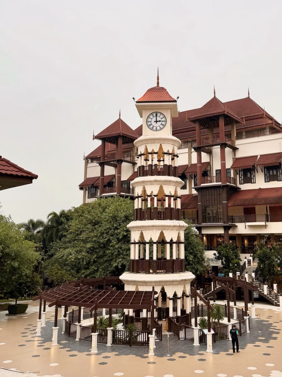 DoubleTree by Hilton Putrajaya Lakeside