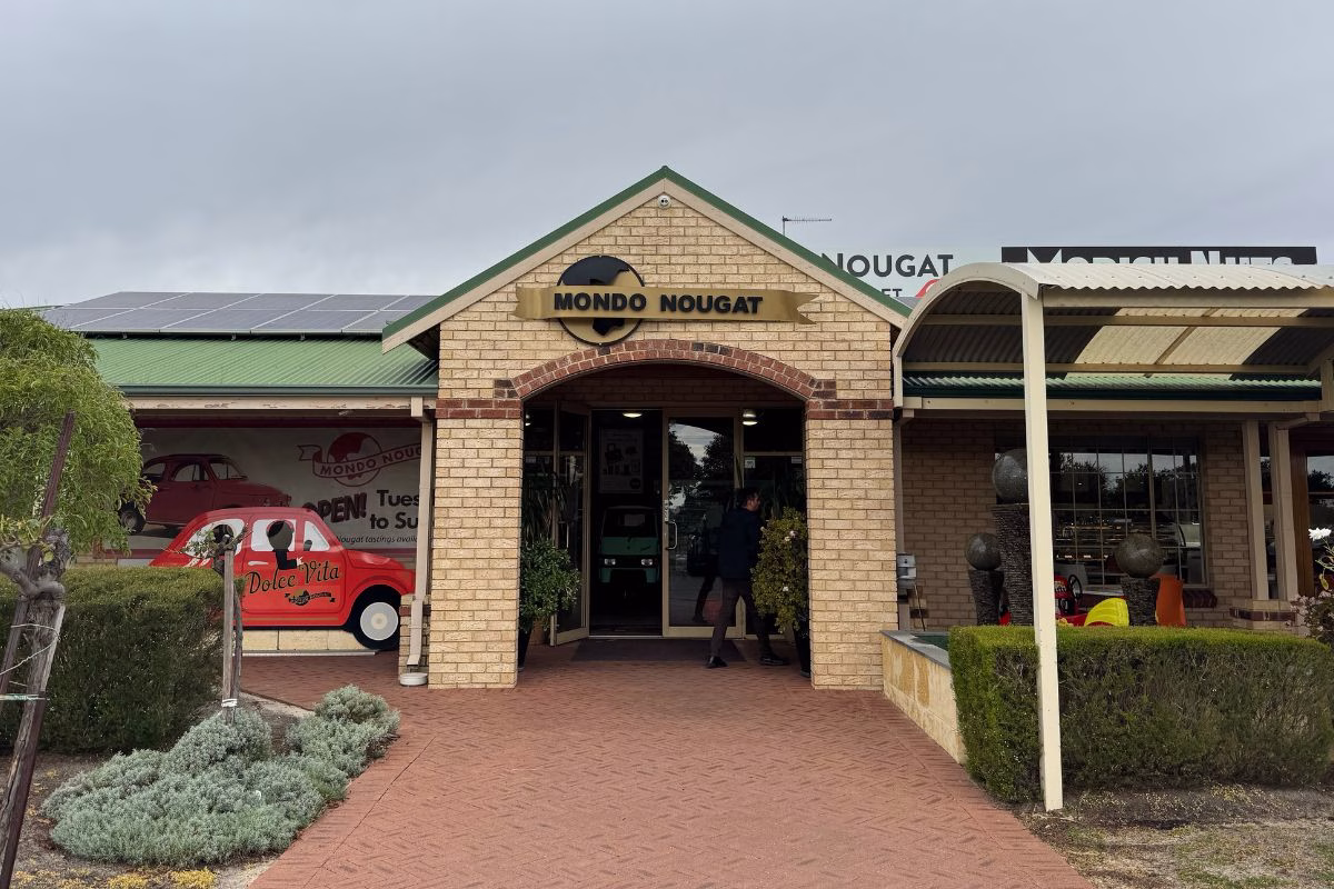 Morish Nuts & Mondo Nougat are two iconic local confectioners, often visited together. Morish Nuts offers free tastings of their artisan-roasted nuts, and Mondo Nougat is a family-run factory with a cafe, where you can see the traditional Italian treat being made.