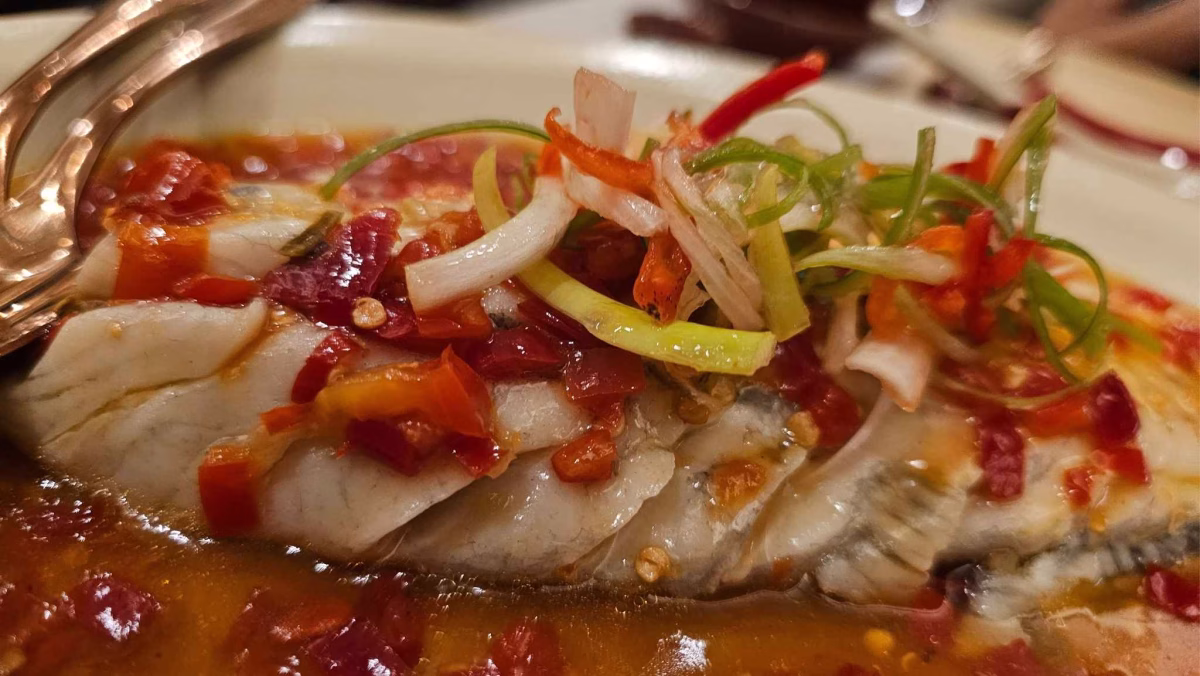 Steamed fish served at Han The Chinese Cuisine. Photo by Juhan bin Kamaruddin.