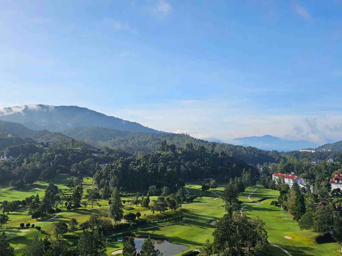 The view from Oaklounge balcony. Photo by Juhan Kamaruddin.