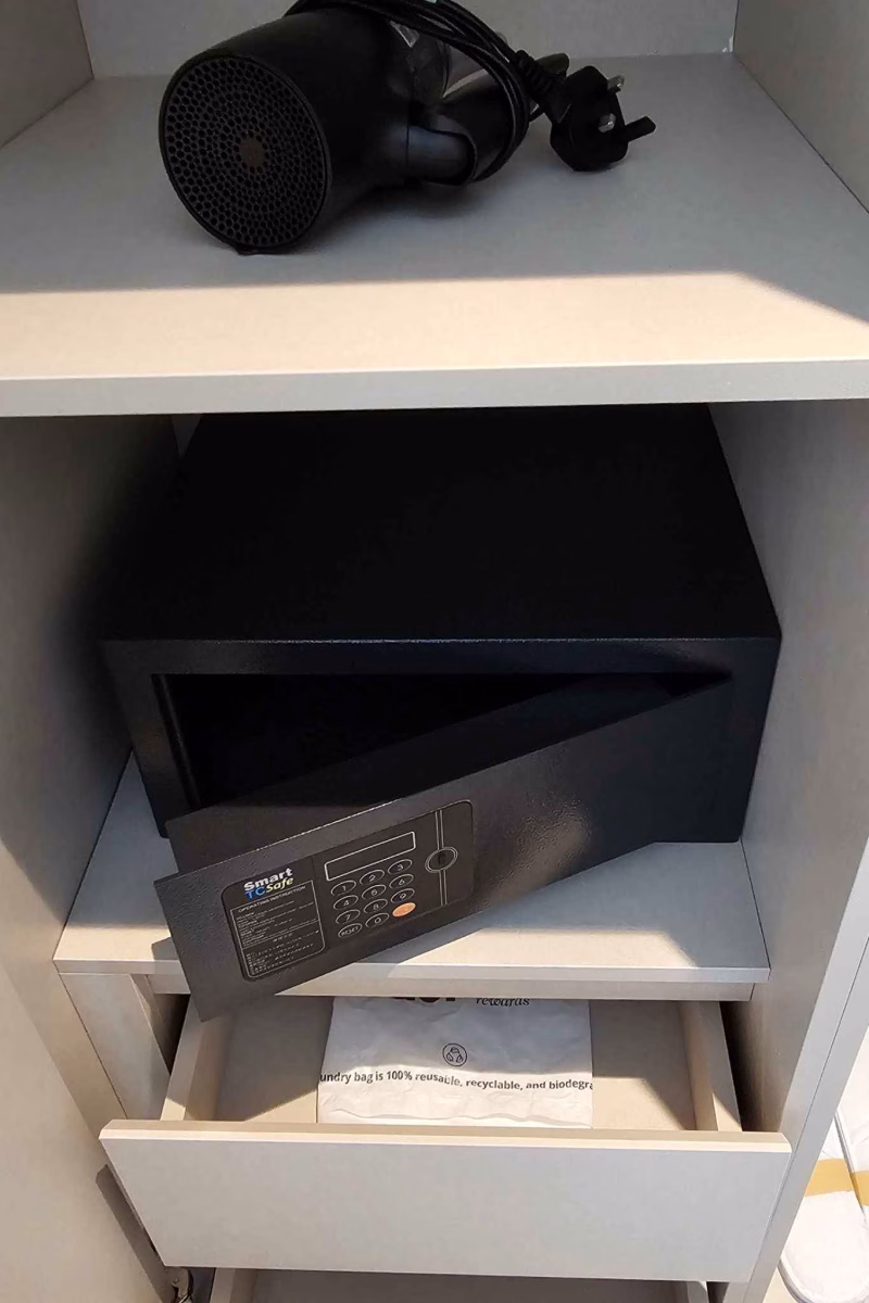 The cabinet next to wardrobe. Photo by Juhan Kamaruddin.