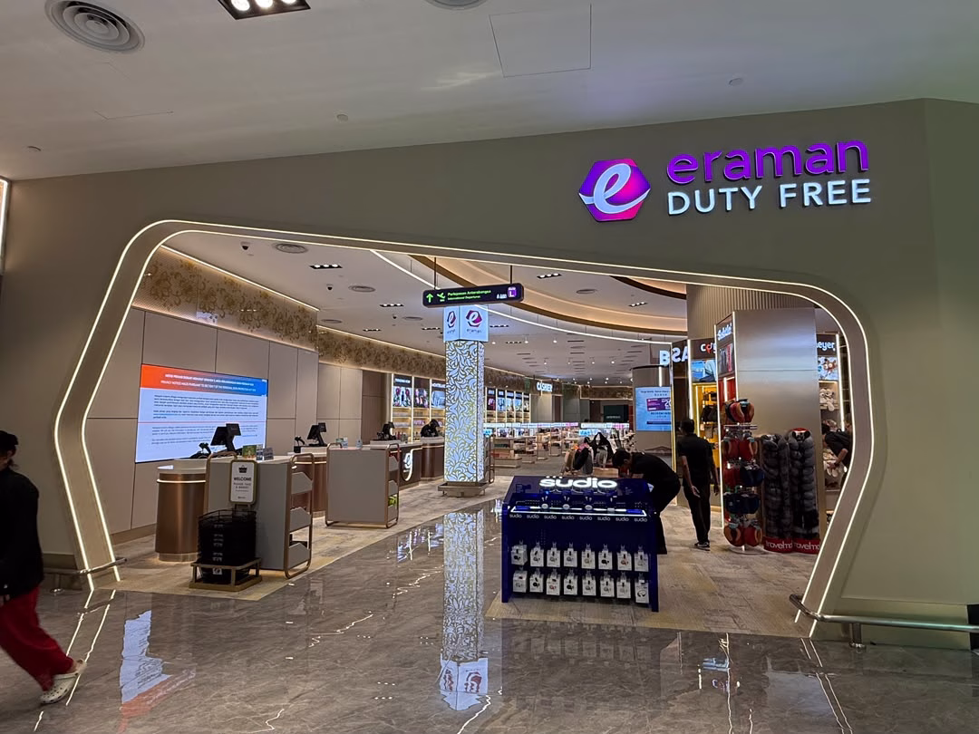 A reimagined ﬂagship retail destination featuring renowned global brands, premium retail concepts, experiential zones and 24-hour shopping for global travellers.