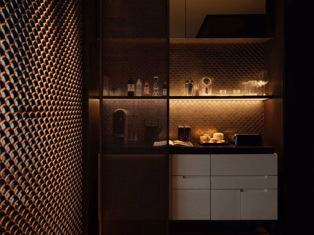 Continuity and Renewal: The PuLi’s Craftsmanship Ethos