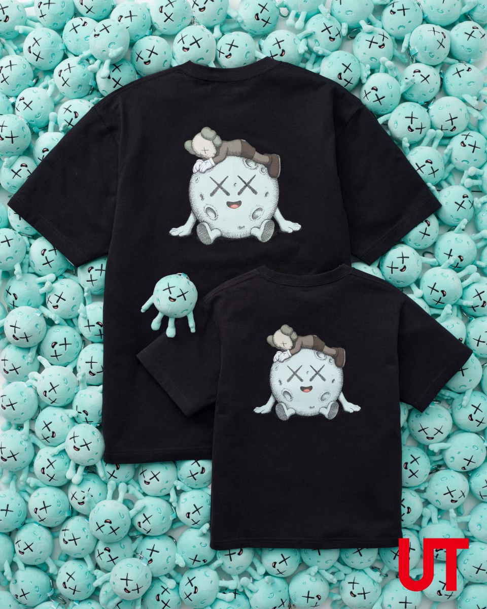 KAWS UNIVERSE