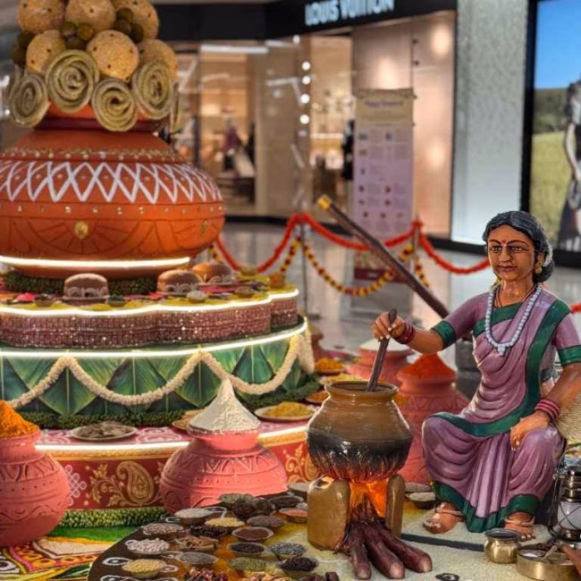 The Festival of Lights Comes Alive in The Gardens Mall